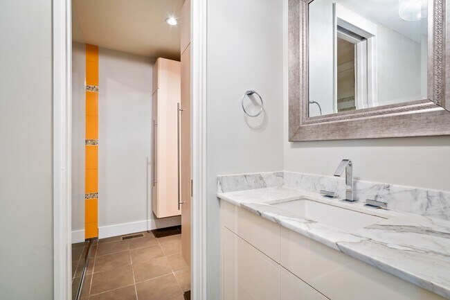 Building Photo - 2/2 with carport - fenced backyard