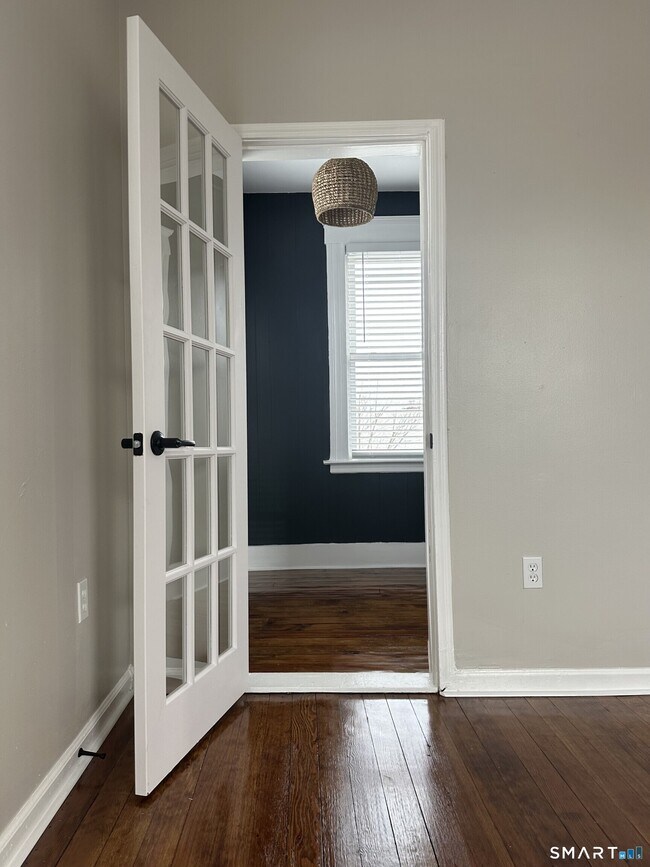 Building Photo - 67 Burke St