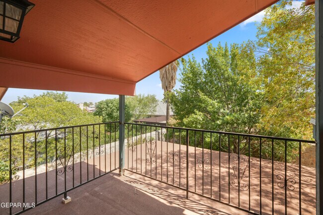 Building Photo - 4644 Loma De Cobre Dr