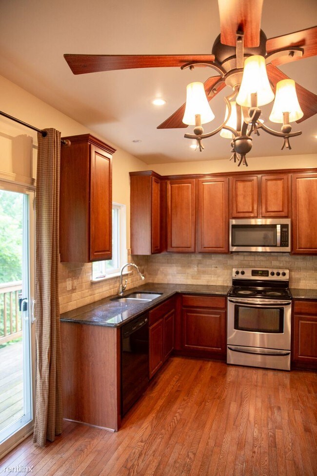 Building Photo - 3 br, 3.5 bath  - 29502 Juneau Ln