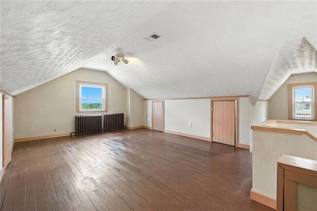 Building Photo - 229 Clairmont Ave