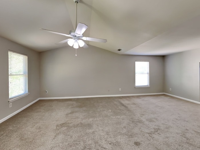 Building Photo - 6273 Selborn Dr SW