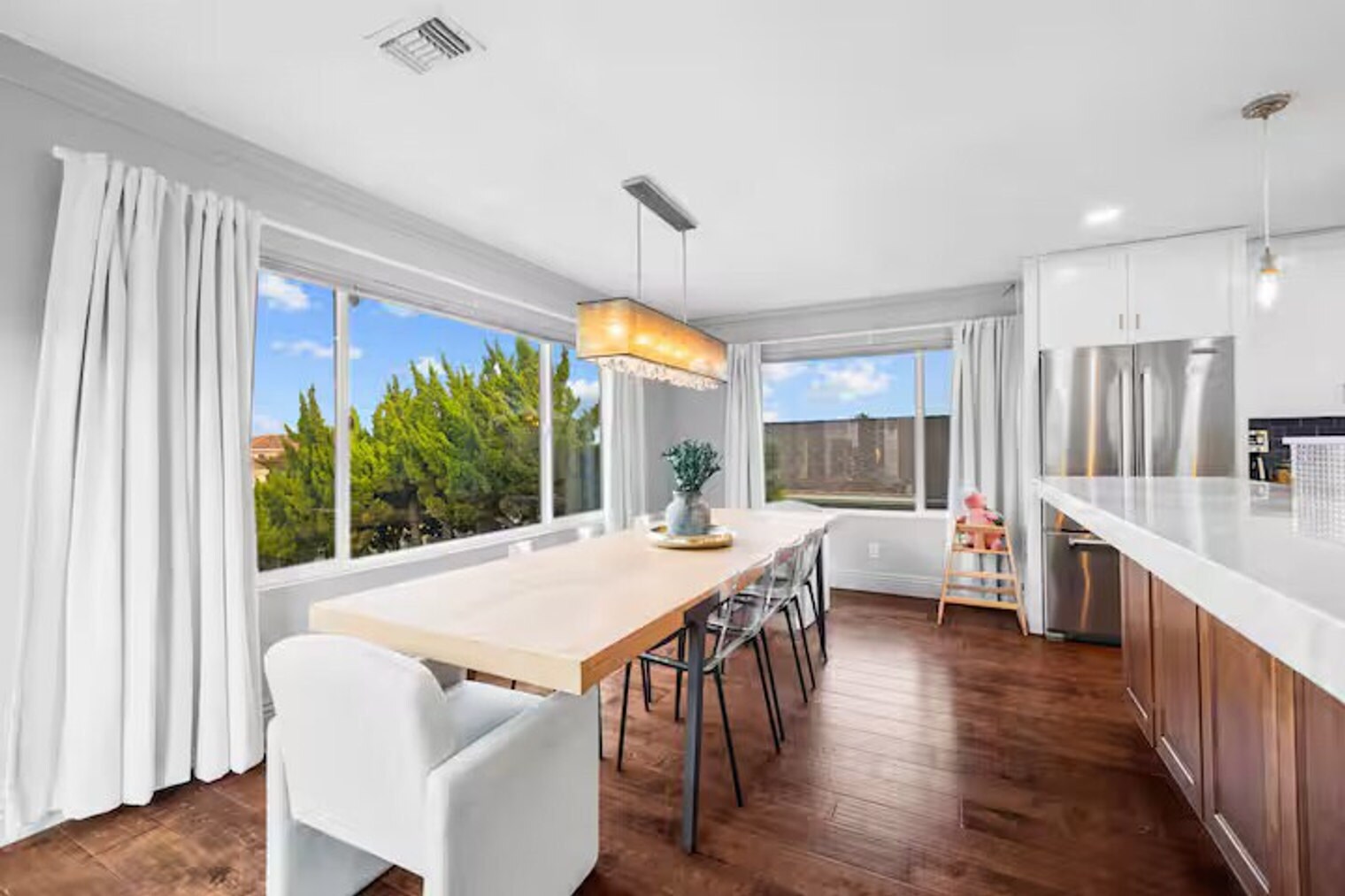 Building Photo - 5870 Cactus Way