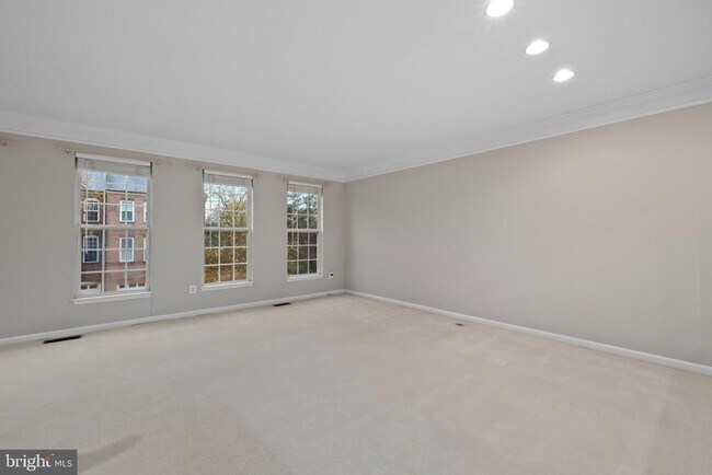 Building Photo - 13620 Acorn Hunt Pl