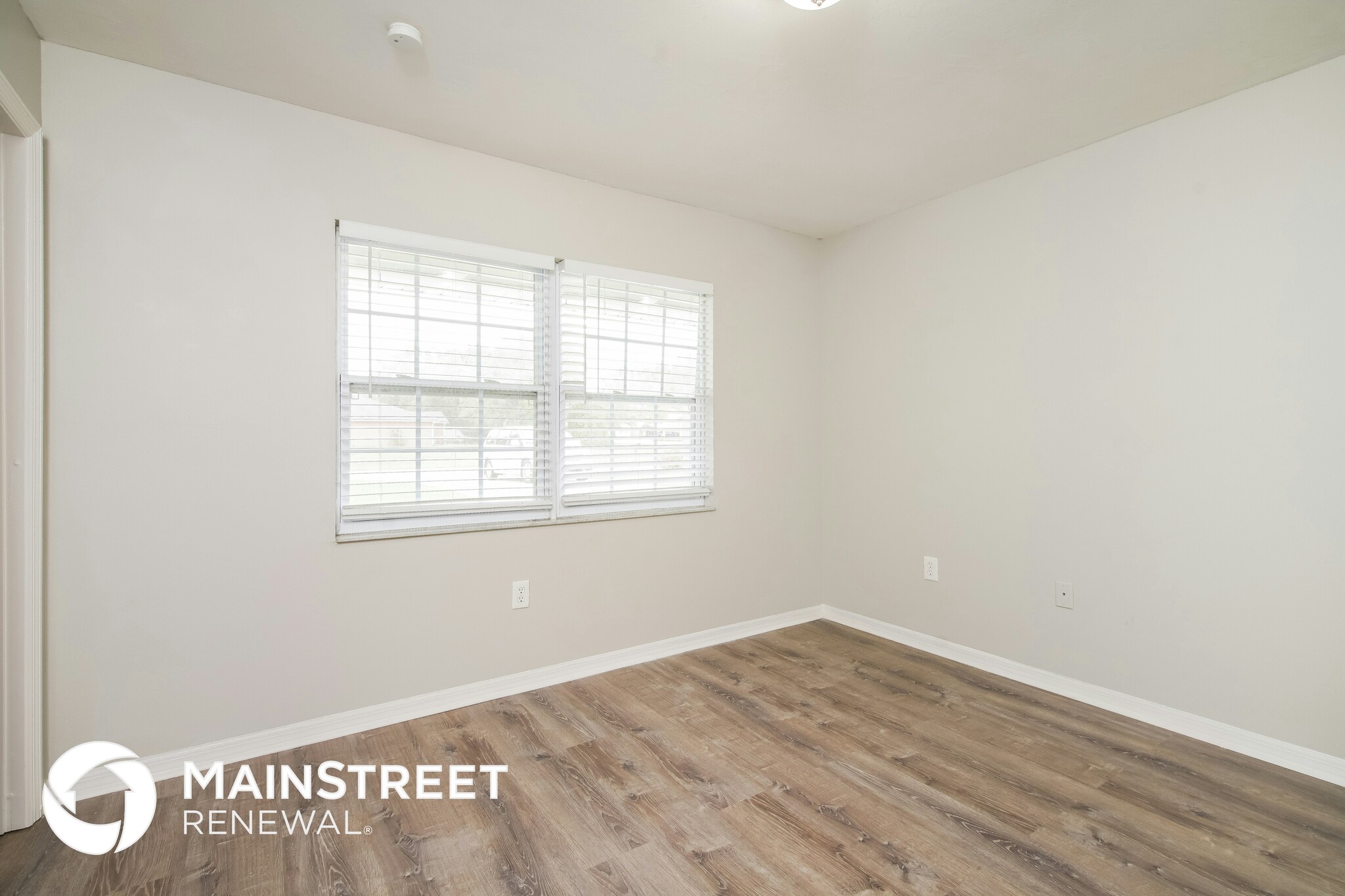 Building Photo - 5603 Lake Fox Cir