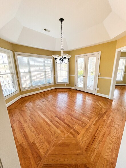 Building Photo - 290 Brookshire Pl SW