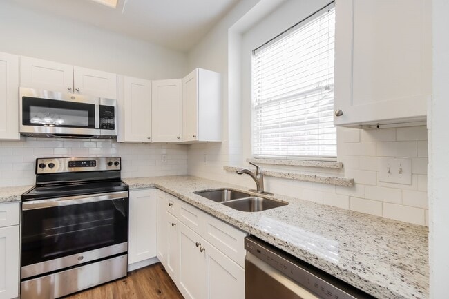 Building Photo - 3623 Appalachian Trail