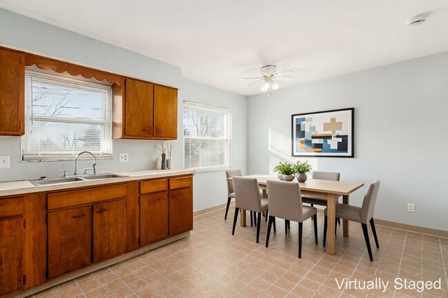 Building Photo - 1501 Linwood Ave