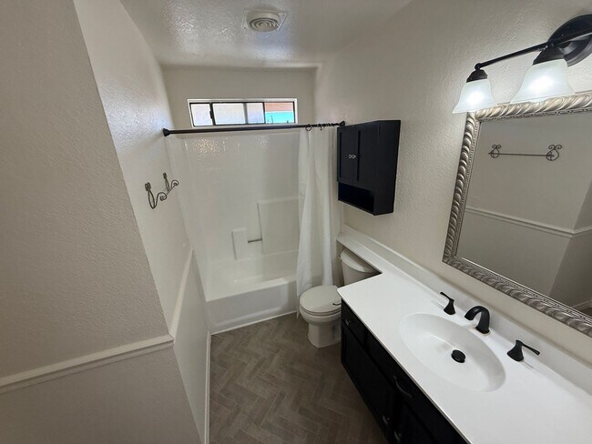 Building Photo - Spacious 4-Bedroom Home with Solar, Pool & Spa in Lancaster!