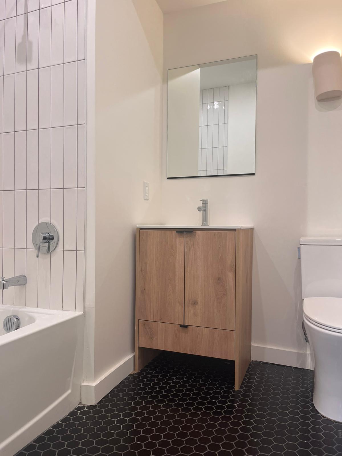 Building Photo - 328 Pacific Ave