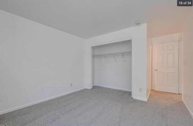 Building Photo - 2 bedroom 2 full bath condo close to the b...