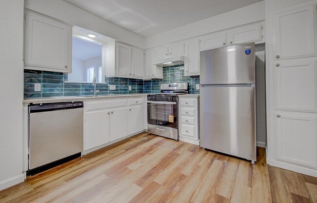 Building Photo - 1306 Bonnie Brae St