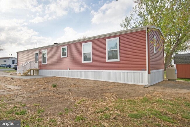 Building Photo - 161 Carnation Dr