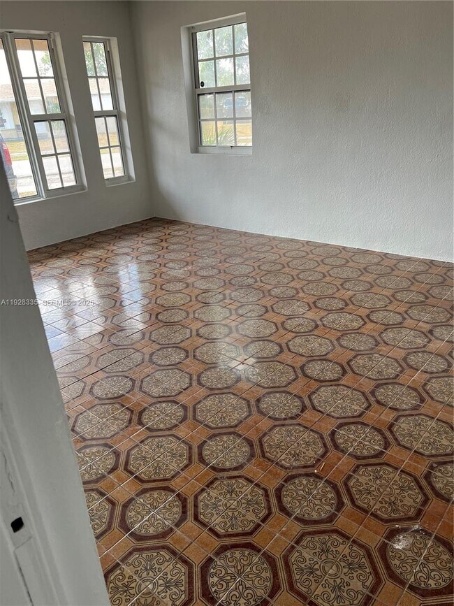 Building Photo - 17331 NW 45th Ct