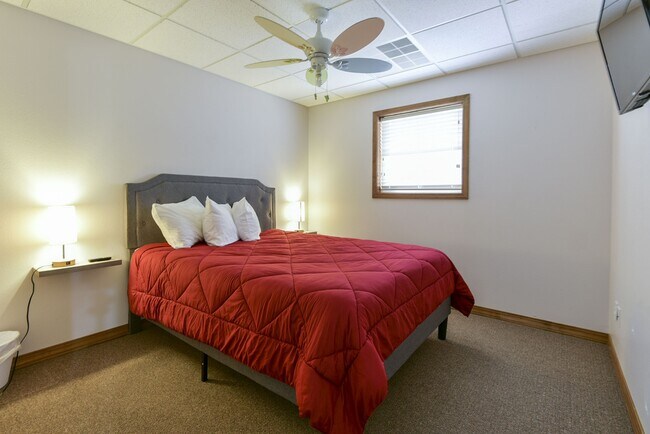 Building Photo - 5558 State Hwy 265