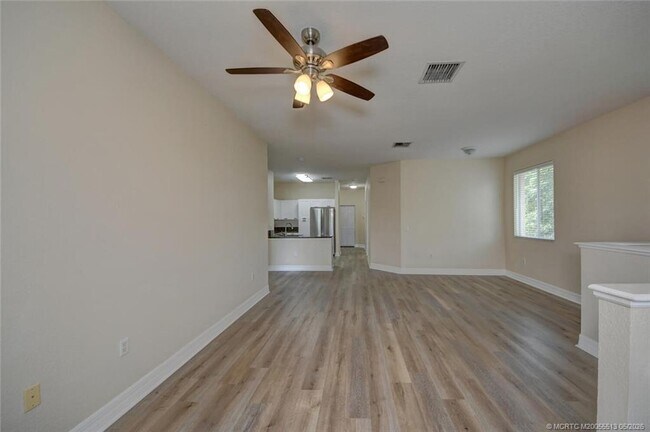 Building Photo - 44 SE Sedona Cir