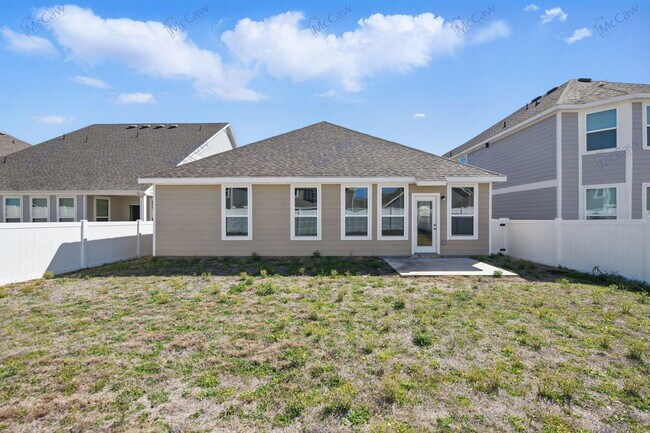 Building Photo - 5909 Hopkins Dr