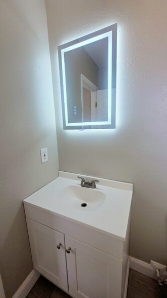 Building Photo - 12 3rd St