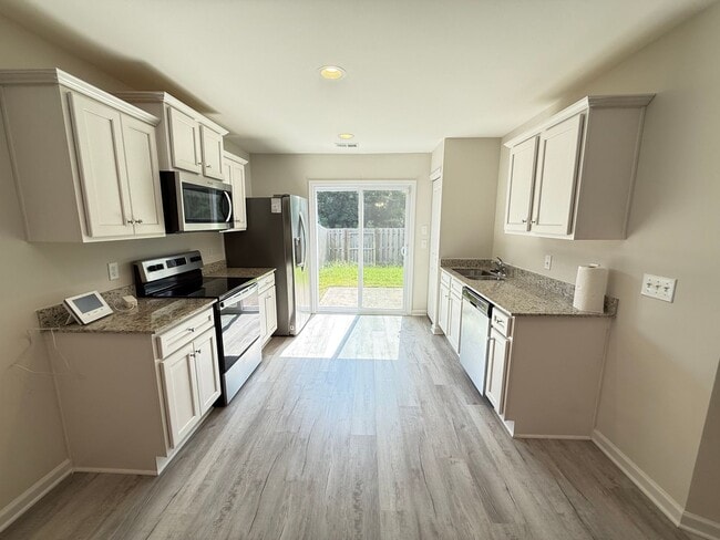 Building Photo - 960 Madrid Ct
