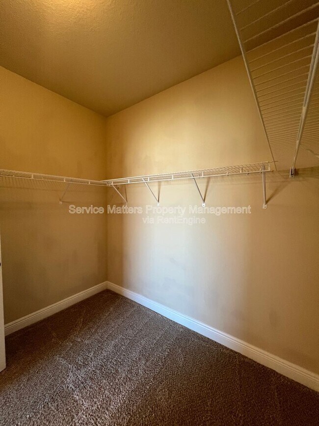 Building Photo - 5951 Palermo Dr