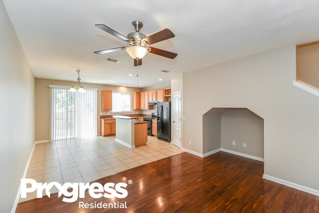 Building Photo - 2326 Sunset Bluff Dr