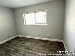 Building Photo - 3606 Versailles Dr