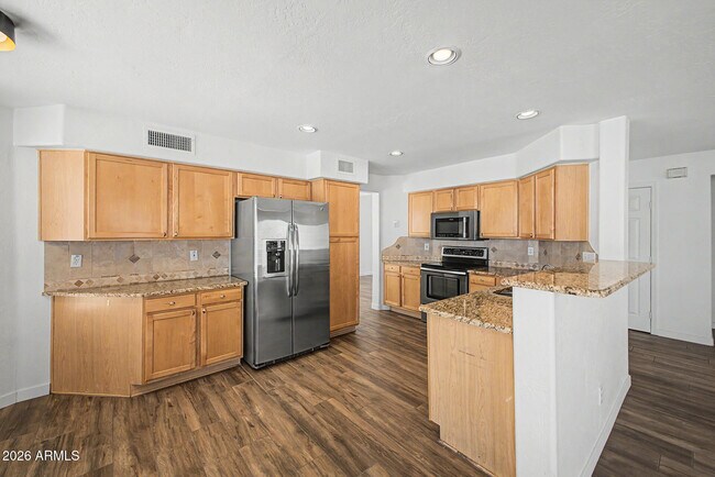 Building Photo - 28433 N 47th St