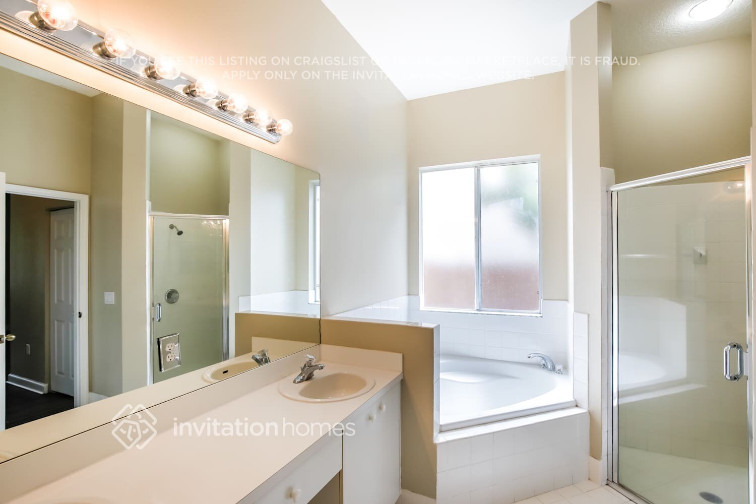 Building Photo - 22042 SW 94th Ave