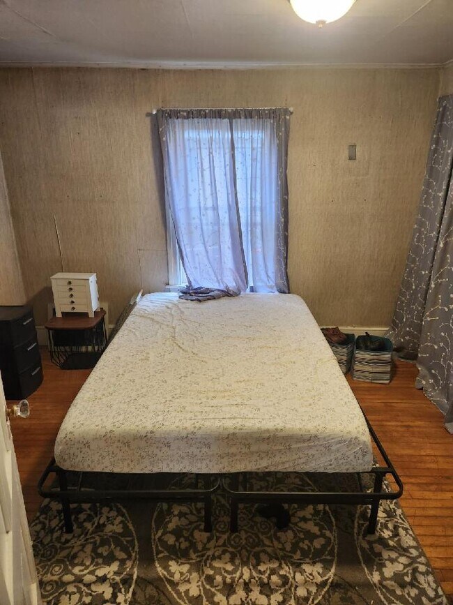 Bedroom #2 - 35 Holyoke St