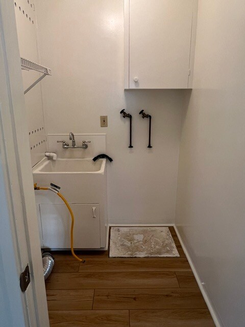 Building Photo - 2563 Treasure Dr