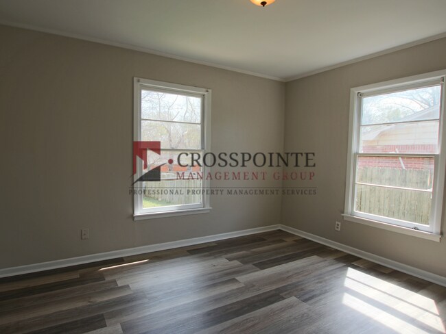 Building Photo - Coming Soon! 3 Bed 1.5 Bath Home Near TJC!