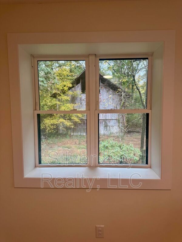 Building Photo - 2113 W Madison Ave