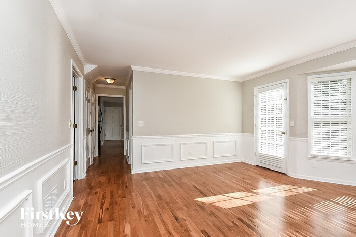 Building Photo - 315 Spindletree Trce