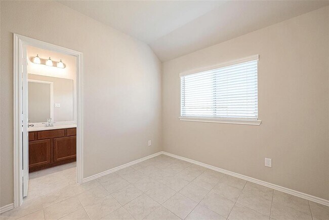 Building Photo - 10439 Shining Dawn Wy