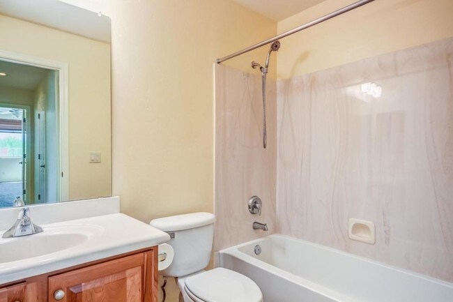 Building Photo - 14059 E Fairway Bluff Ct