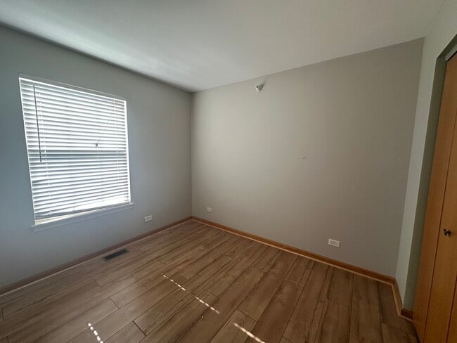 Building Photo - 2503 Dickens Dr