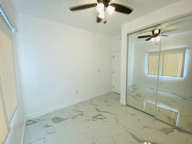 Building Photo - 1112 S Lemon Ave