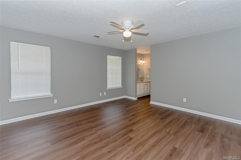 Building Photo - 189 S Burbank Dr