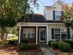 Building Photo - 6334 Inkberry Dr