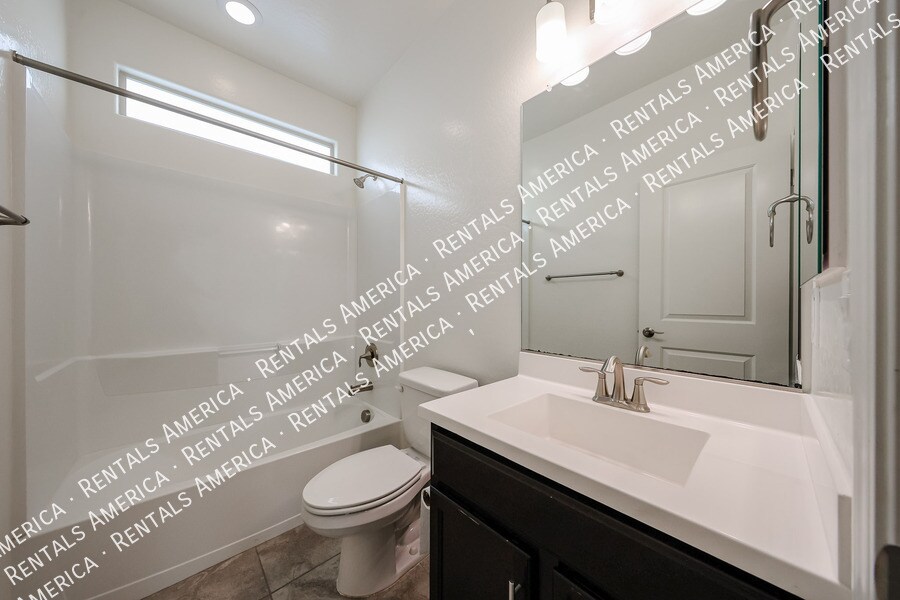 Building Photo - 17965 W Encinas Ln