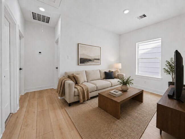 Building Photo - 973 Highland Lgt Ln
