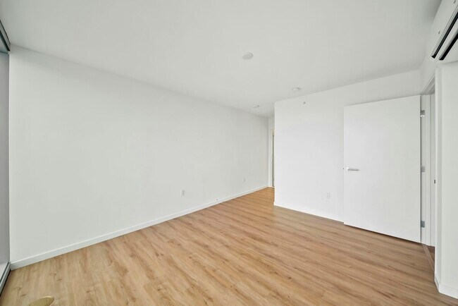 Building Photo - 1500 Rycroft St