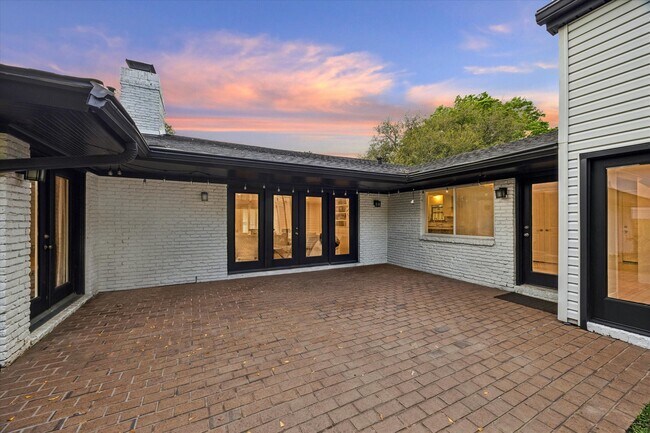 Building Photo - 9407 Cranleigh Ct