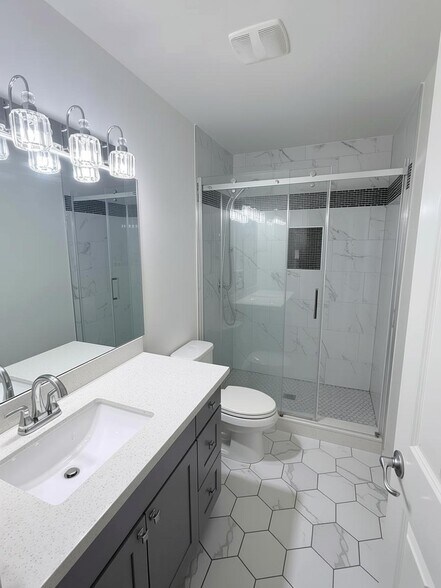 Building Photo - 2622 Burley Dr