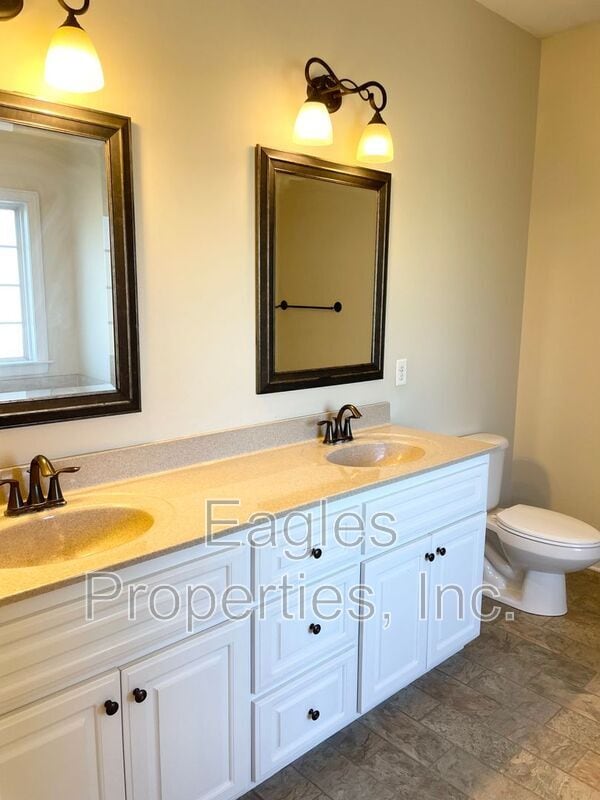 Building Photo - 103 Strike Eagle Run