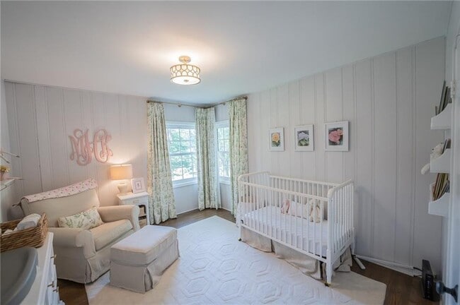 Building Photo - 1210 Lenox Cir NE