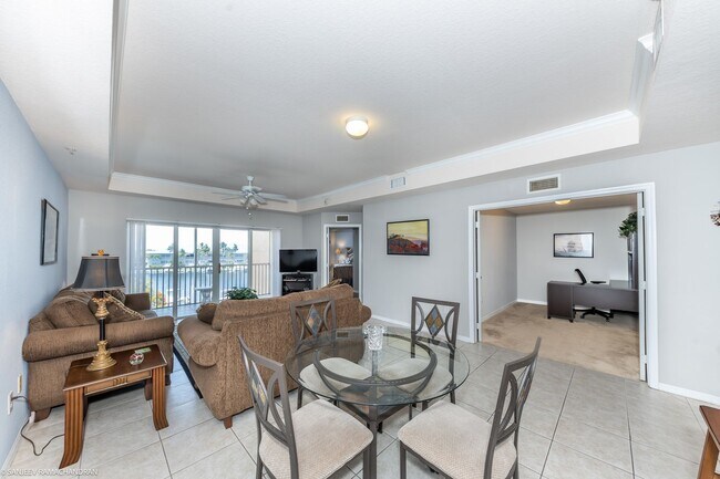 Building Photo - FURNISHED WATERFRONT CONDO IN PUNTA GORDA ISLES