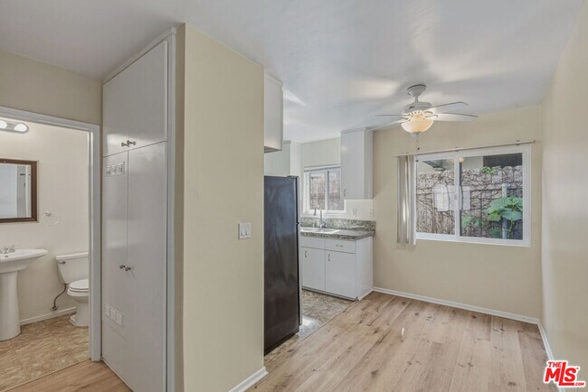 Building Photo - 2701 Kansas Ave