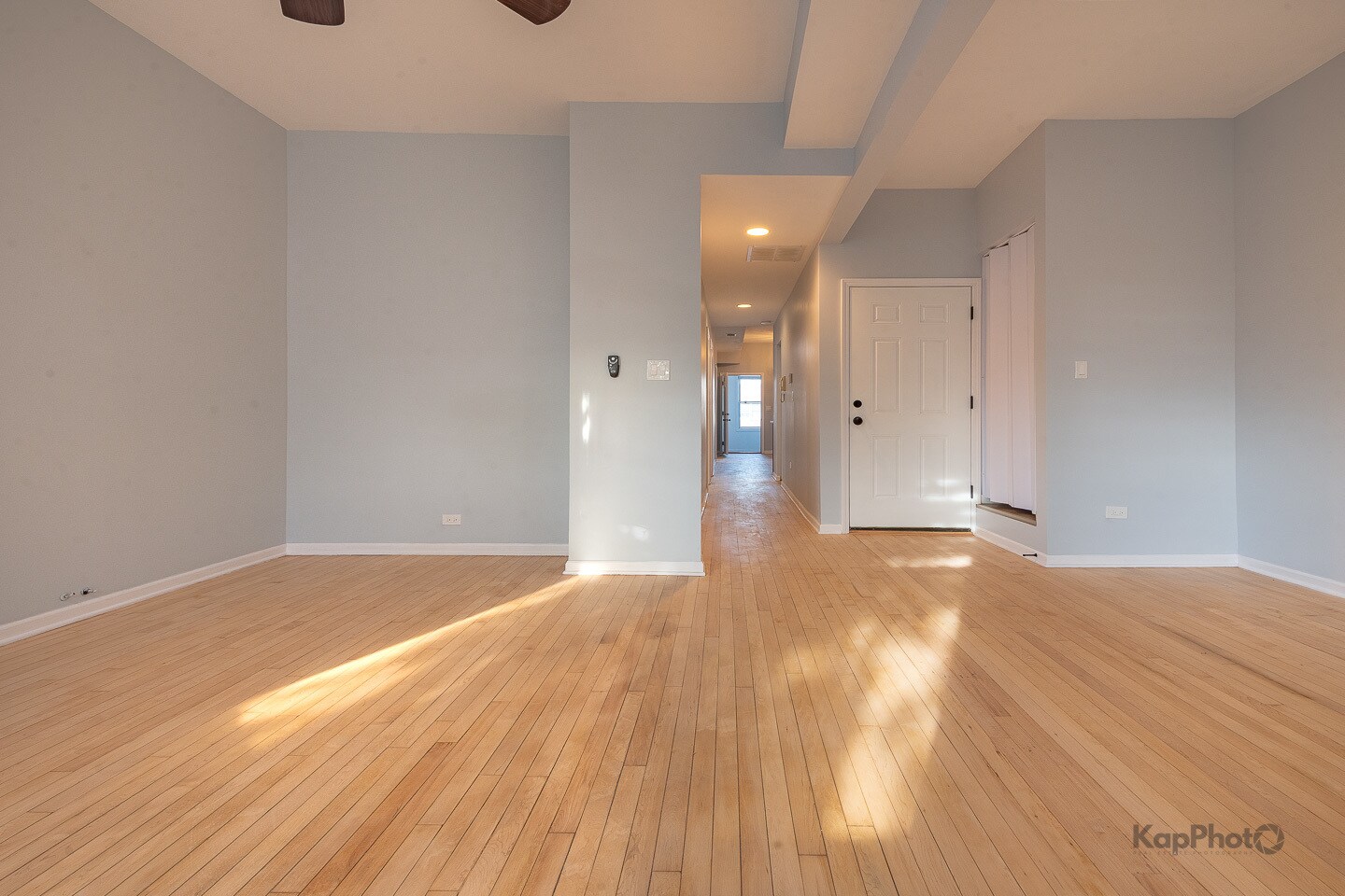 Building Photo - 3328 S Emerald Ave