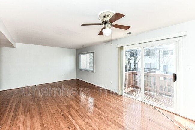 Building Photo - 8088 Edinburgh Dr